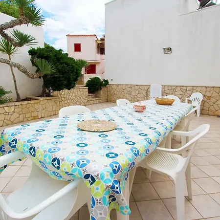 Mirto 150 M Dalla Holiday home *